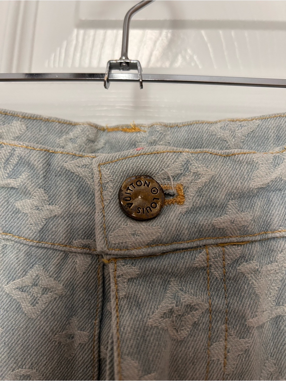Louis Vuitton Monogram Women’s Jeans - Picture 3 of 12